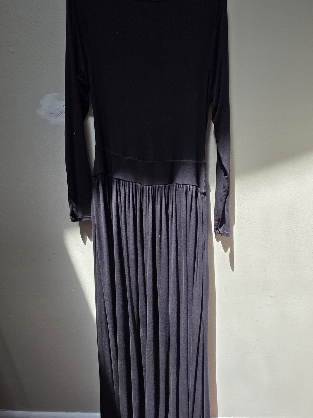Ribbed Boat Neck Long Sleeve Ruched Pocket Flowy Maxi Casual Dress - Picture 2 of 3
